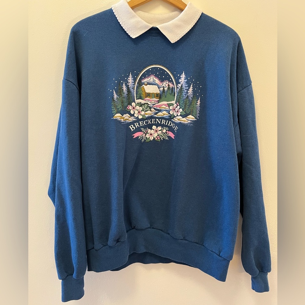 Jerzees Blue Sweatshirt with White Collar Women’s XL Breckenridge